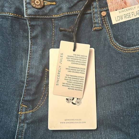 Juniors brand new jeans size 11, low rise. - Picture 8 of 9